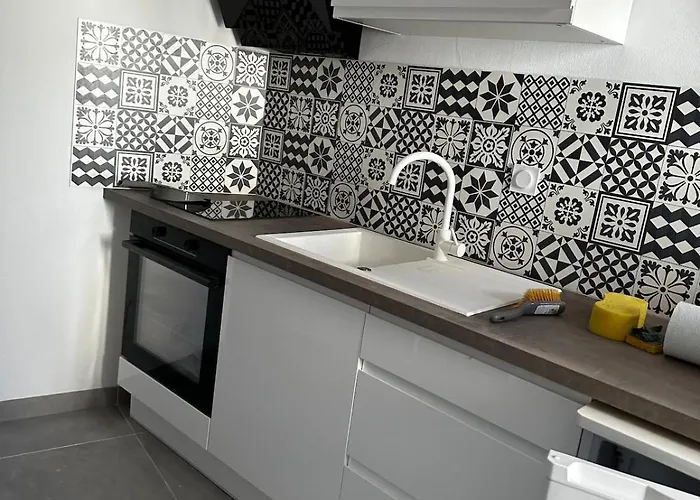 Duplex Proche Arenes Nîmes